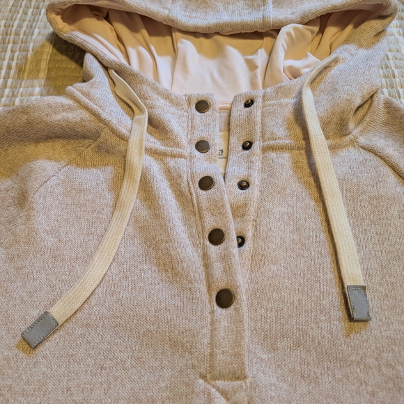 Thread & Supply Cream Top - Picture 3 of 10